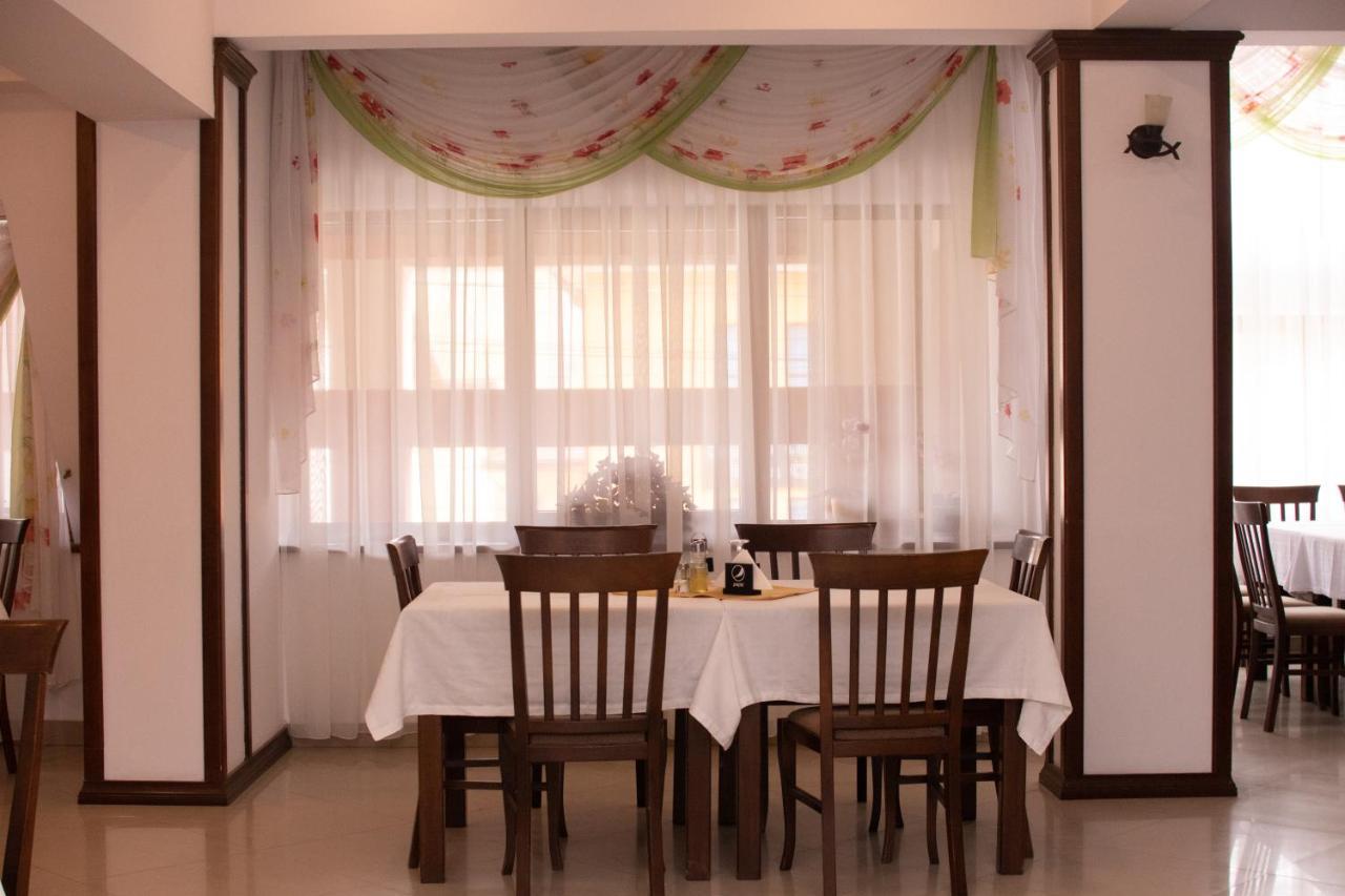 Bicaz-Chei Hotel ภายนอก รูปภาพ